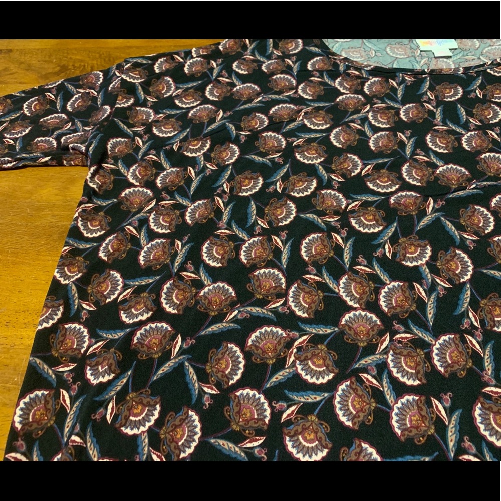 Small LuLaRoe Irma